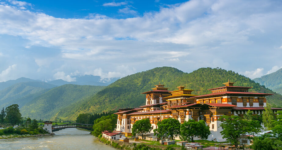 punakha-dzong-bhutan